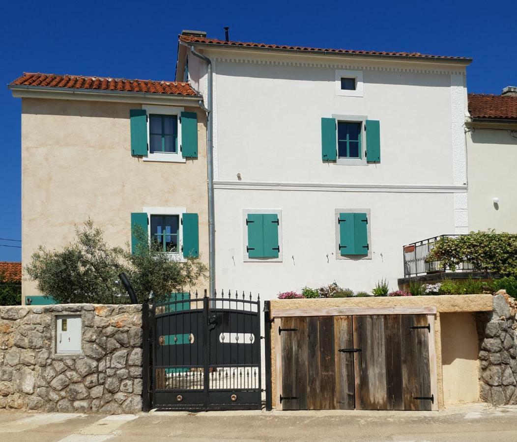 Holiday Home Olea Malinska Exteriér fotografie